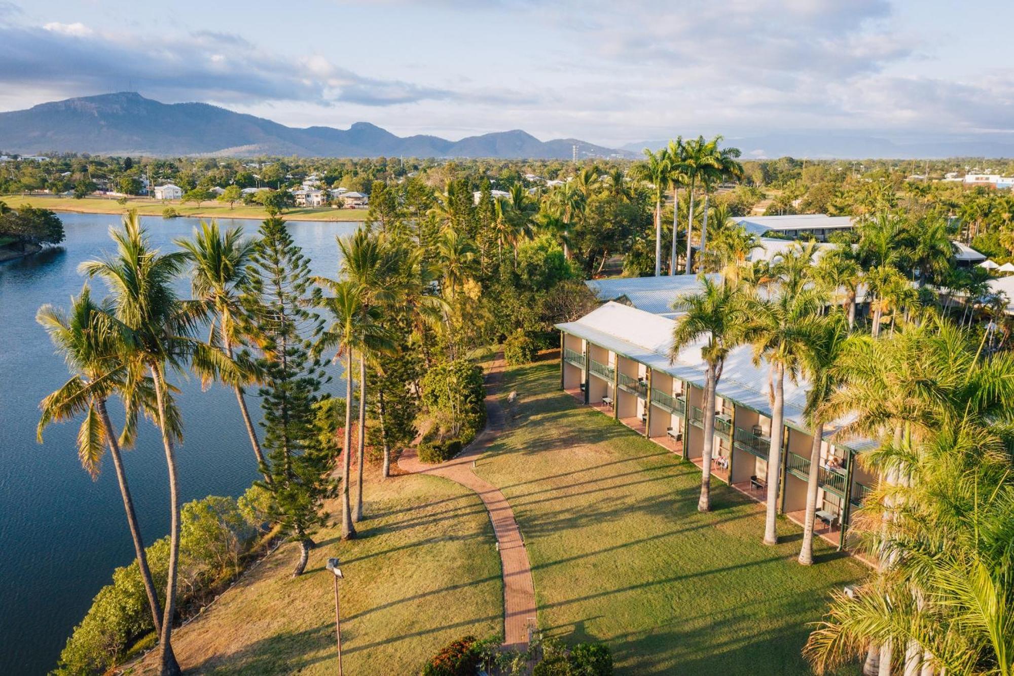 Mercure Townsville Exterior photo